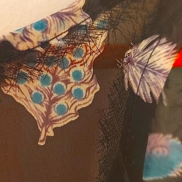 Pins and Needles sheer feather pattern tank - XS - Picture 7 of 7